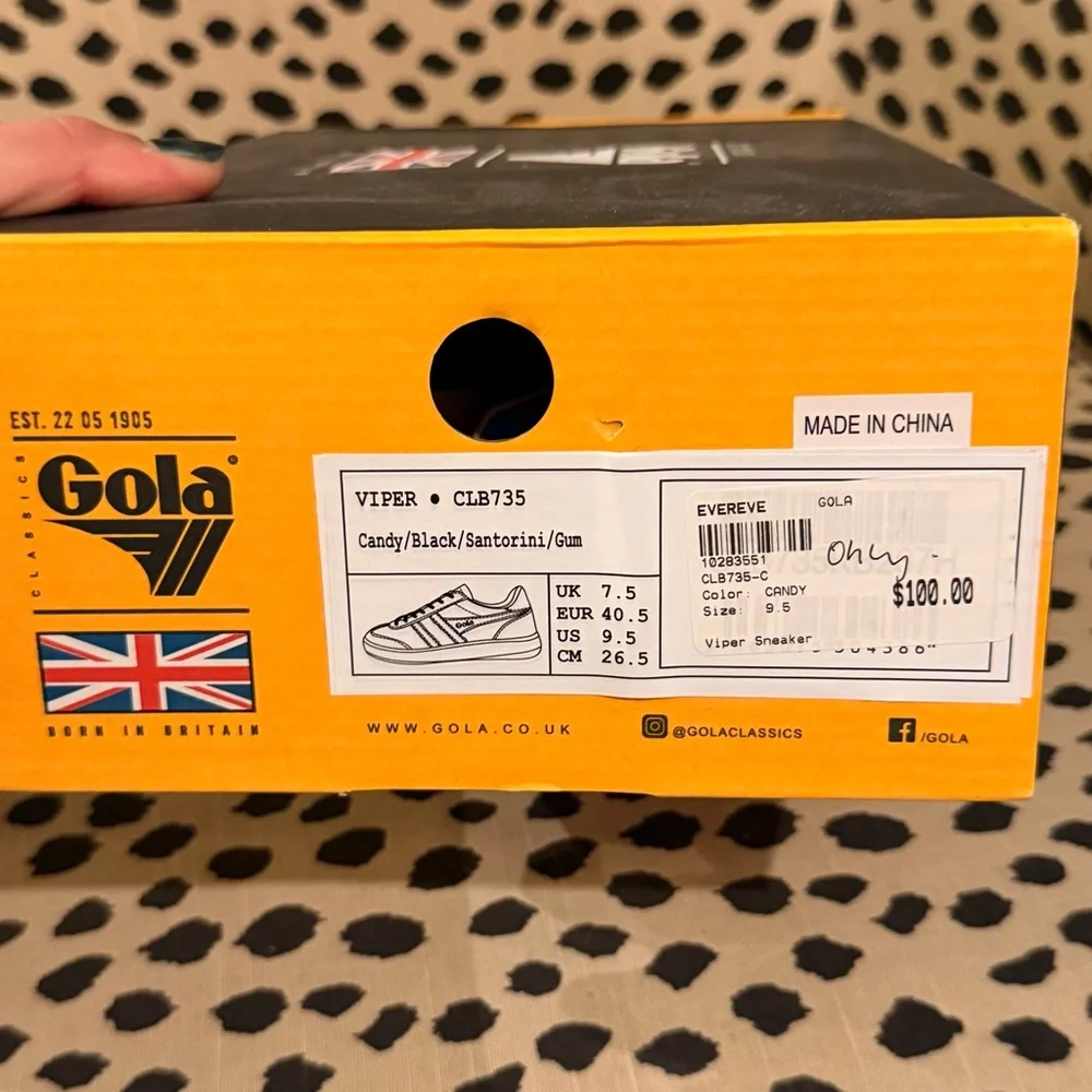 Gola Women's Pink and Black Sneakers - Picture 2 of 6